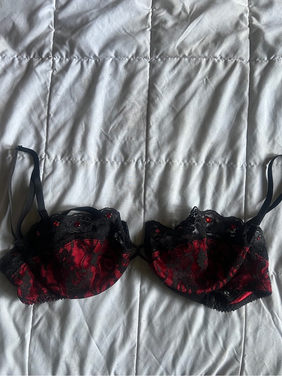 Other - BLACK AND RED VINTAGE LACE BALCONETTE BRA WITH GEMS